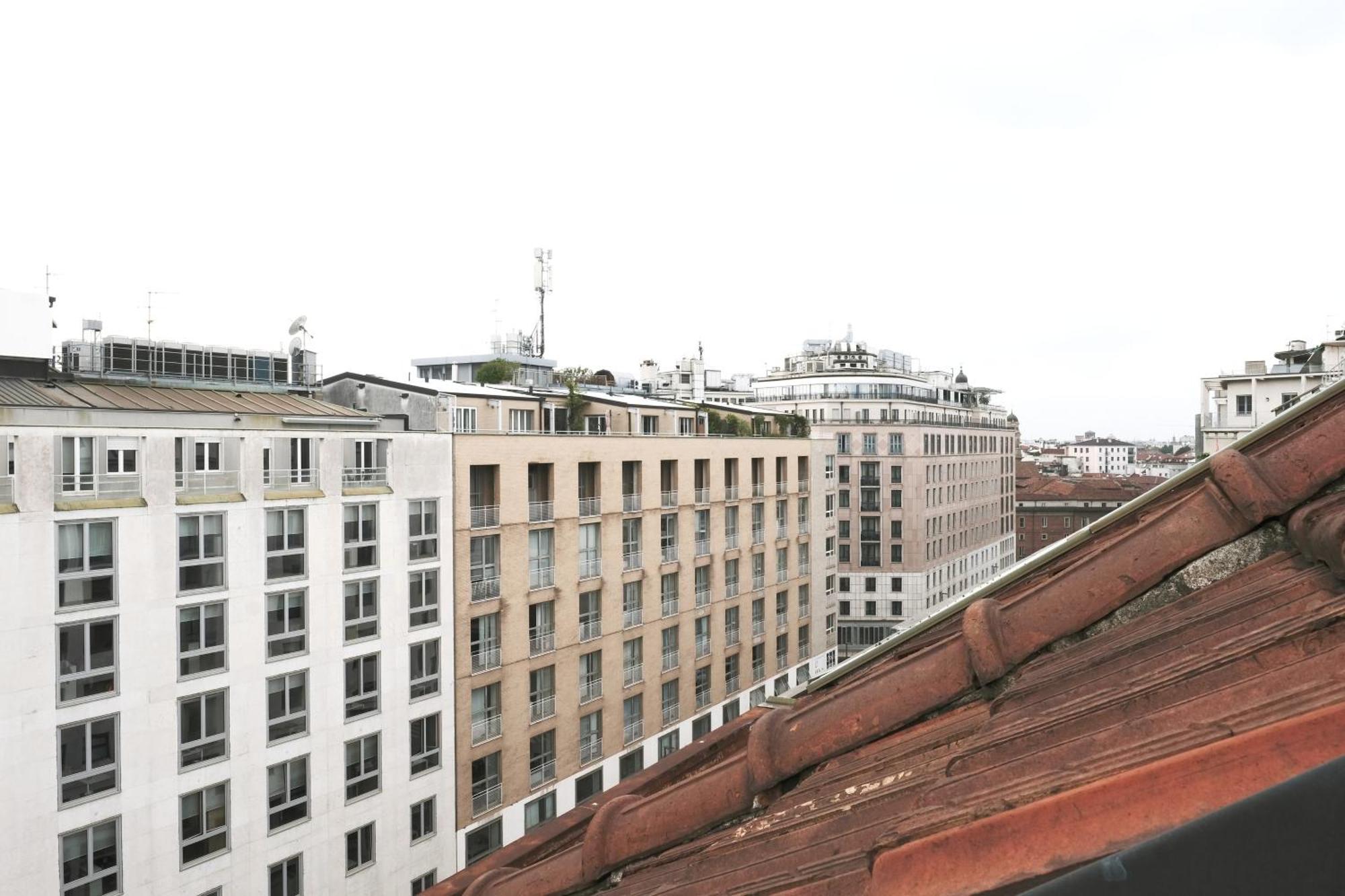 Comecasa Attic 5 Min Walk From Duomo Apartment *