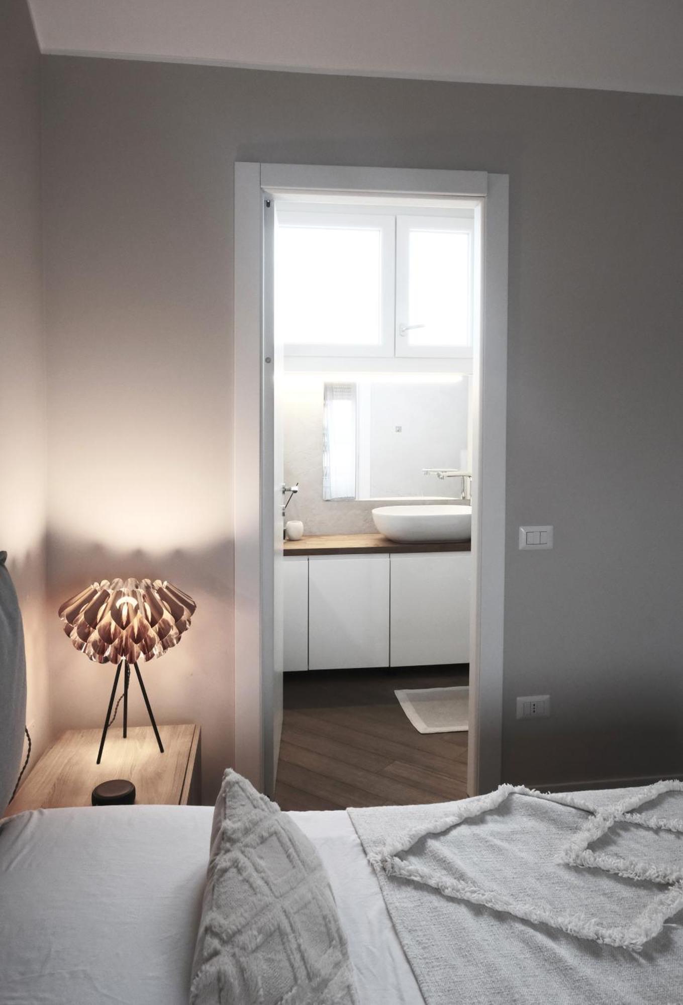 Comecasa Attic 5 Min Walk From Duomo Apartment